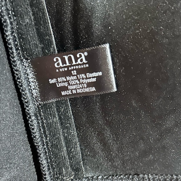 a.n.a.‎ One Piece Cutout Swimsuit - Picture 9 of 10